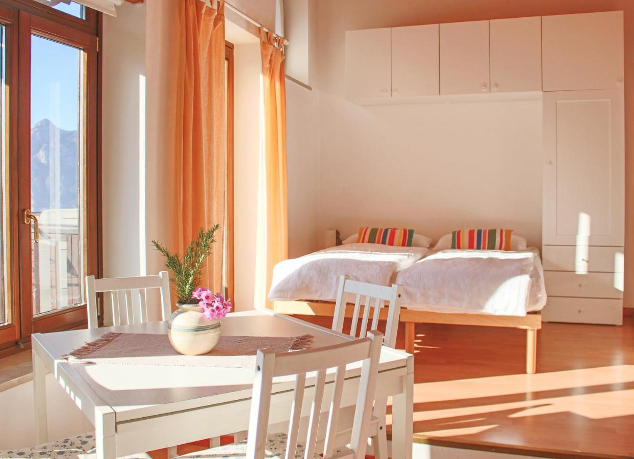 Hostal Casa San Tome Torbole Sul Garda Exterior foto